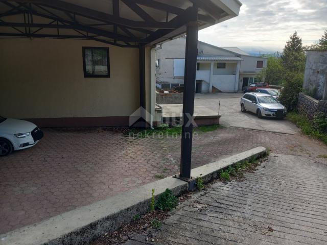 MATULJI - prodajno-proizvodni skladišni prostor 400m2 s 638m2 dvorišta