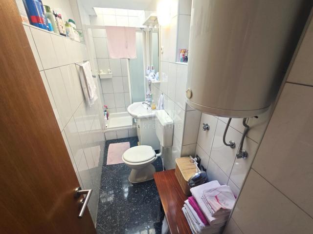 CRIKVENICA - Apartman u centru Crikvenice!