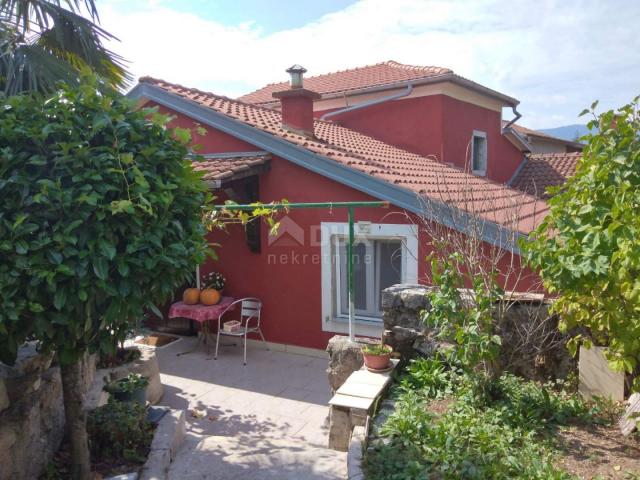 OPATIJA, MATULJI, JURDANI - Haus mit Garage und 863 m2 Garten!!! GELEGENHEIT!!!