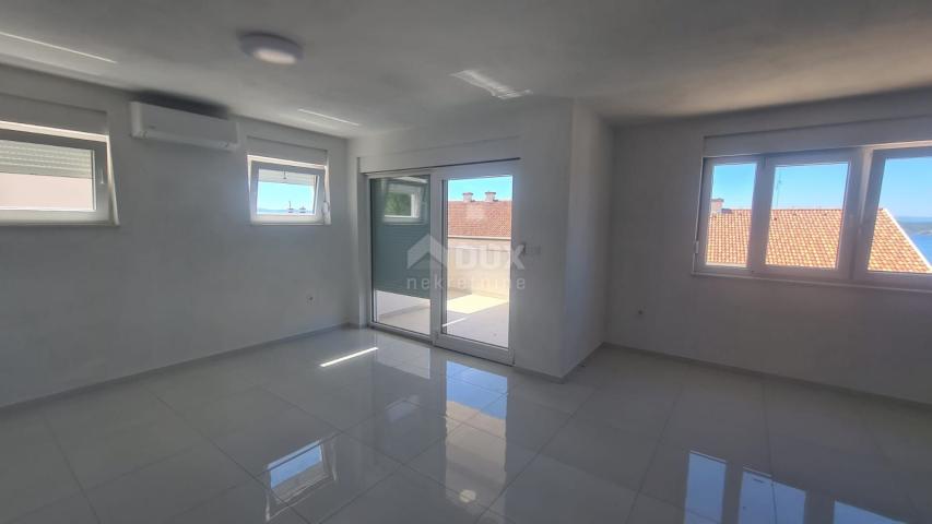 CRIKVENICA - Apartman u novogradnji s pogledom na more