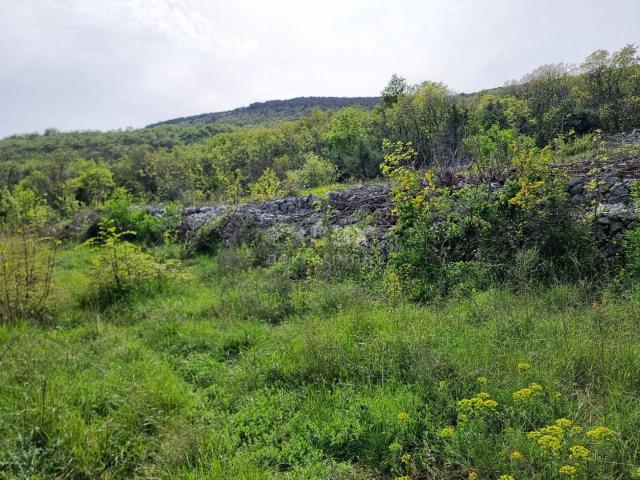 ISTRA, RABAC - Zemljište s otvorenim pogledom na more i građevinskom dozvolom