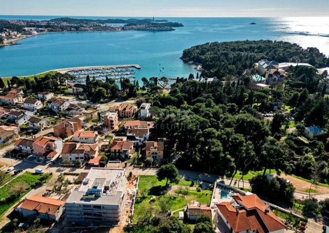 ISTRA, ROVINJ - Apartmanska kuća, 200 m od mora