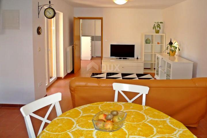 ISTRA, ROVINJ - Apartmanska kuća, 200 m od mora