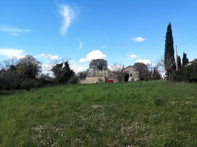 ISTRIA, ŽMINJ Building land in an excellent location, 3200 m2