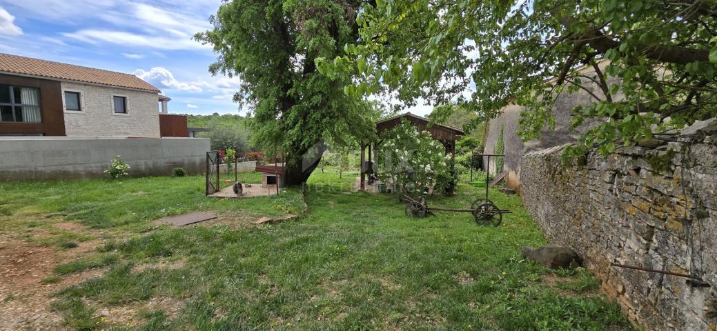 ISTRIA, POREČ - Renovated Istrian house with garden