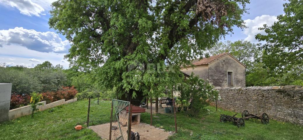 ISTRIA, POREČ - Renovated Istrian house with garden