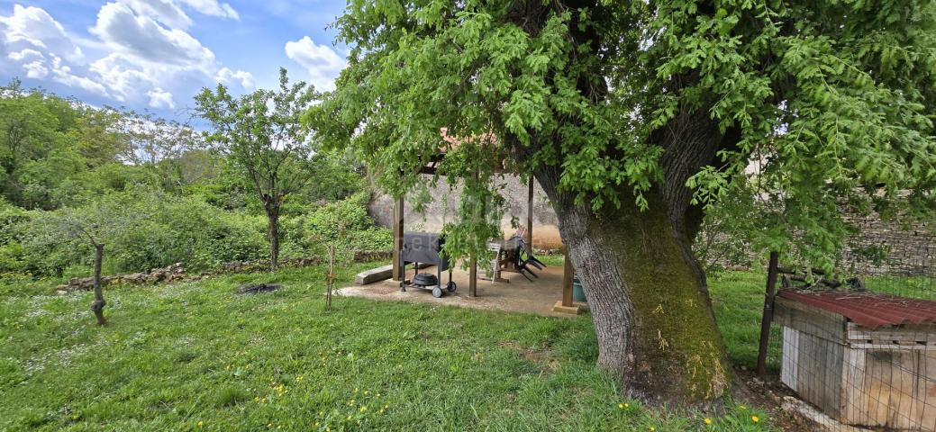 ISTRIA, POREČ - Renovated Istrian house with garden