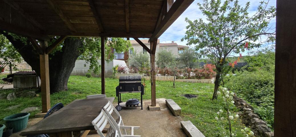 ISTRIA, POREČ - Renovated Istrian house with garden