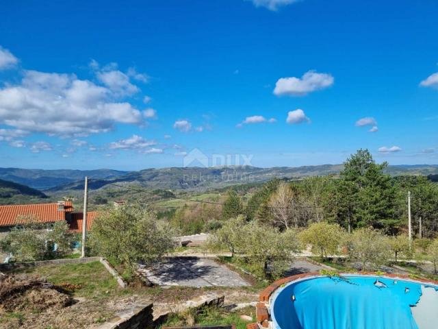 ISTRIEN, BUZET - Anwesen mit 4 Wohngebäuden und einem Geschäfts-Wohngebäude, freier Blick auf die Na