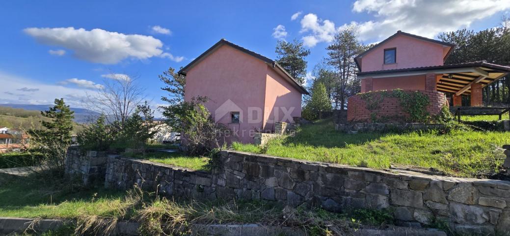 ISTRIEN, BUZET - Anwesen mit 4 Wohngebäuden und einem Geschäfts-Wohngebäude, freier Blick auf die Na