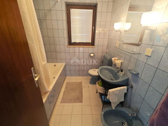 NOVI VINODOLSKI, WOHNUNG 2BR + SCHLAFZIMMER