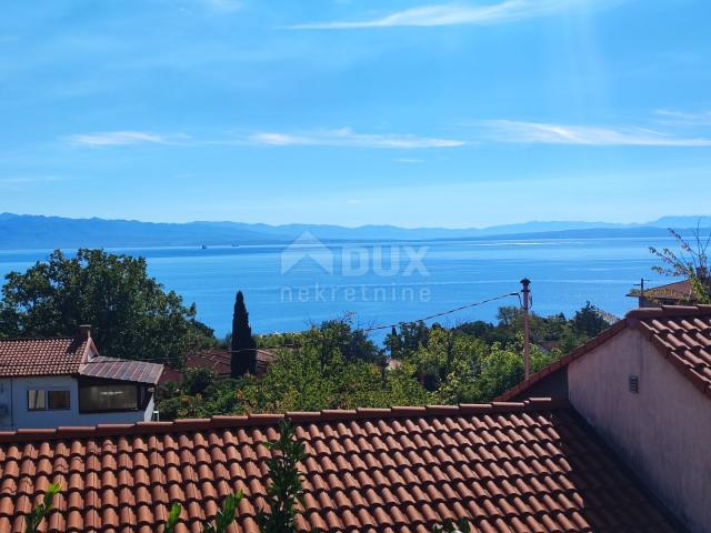 LOVRAN, IKA - Doppelhaushälfte mit Garten und wunderschönem Meerblick