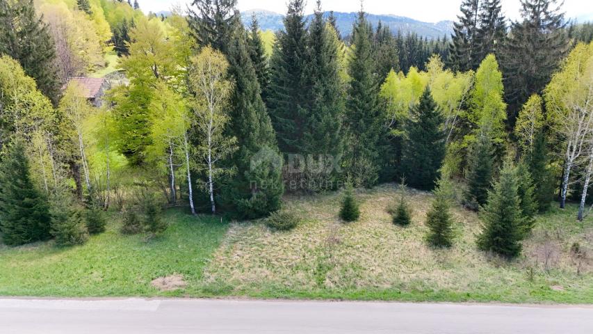 GORSKI KOTAR, RAVNA GORA - Building plot 1553 m2 next to a stream