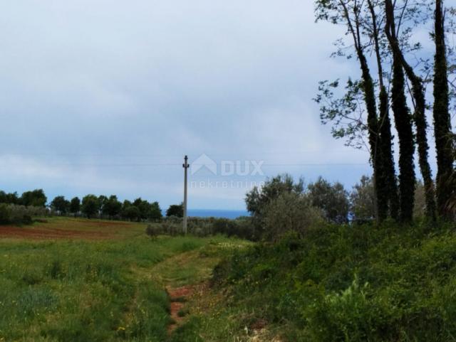 ISTRIA, POREČ (surroundings) - Building plot with sea view