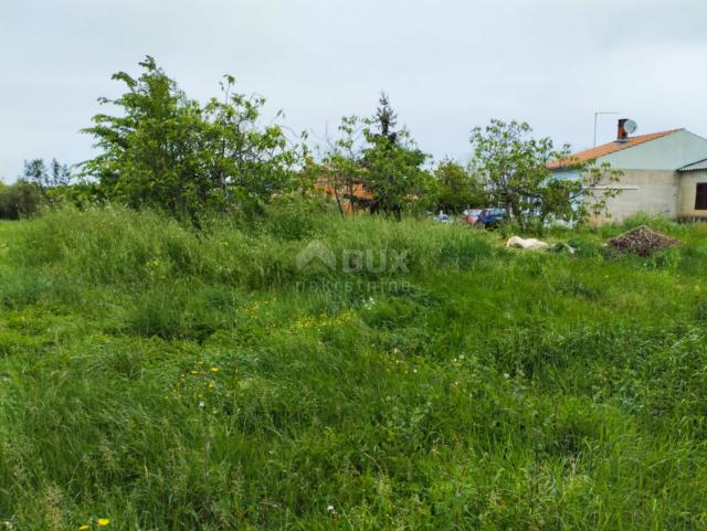 ISTRIA, POREČ (surroundings) - Building plot with sea view