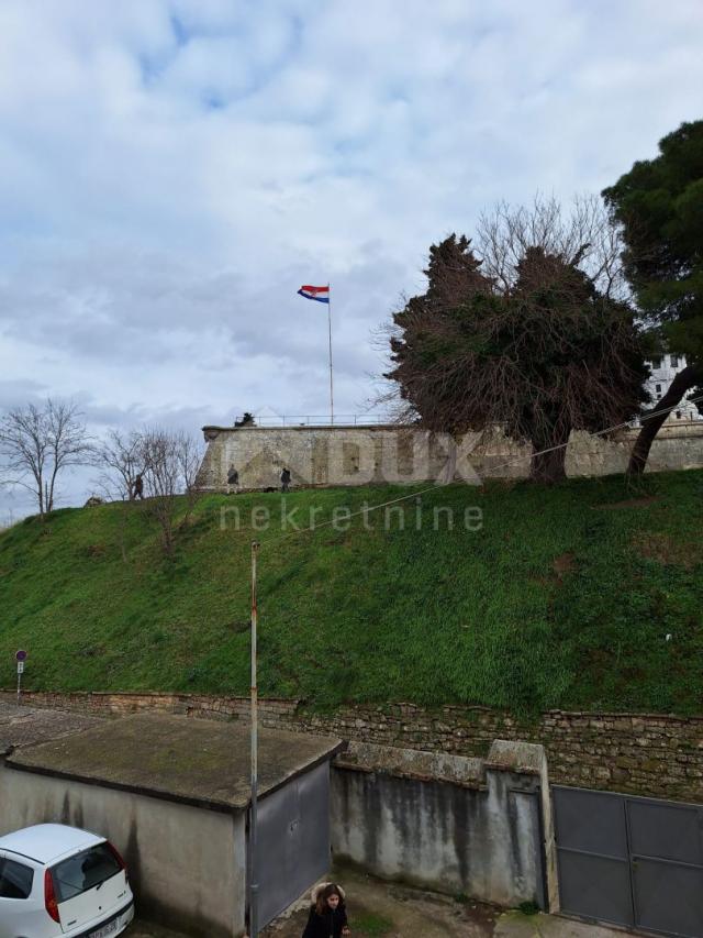 ISTRA, PULA - Prostrani stan u centru grada! 