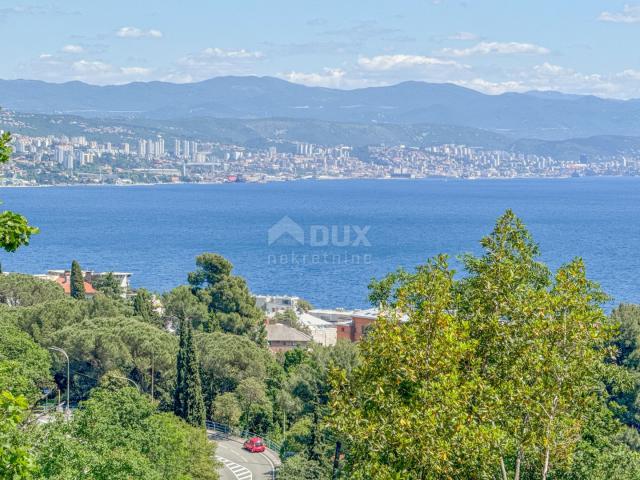 OPATIJA, CENTAR - PRILIKA – fantastičan stan iznad centra Opatije s osunčanom terasom i pogledom na 