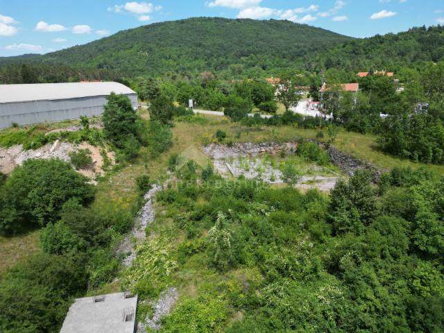 MATULJI, JURDANI, RUPA - Baugrundstück 9000m2 mit GEBÄUDE. GENEHMIGUNG für ein Hallen- und Gewerbewo