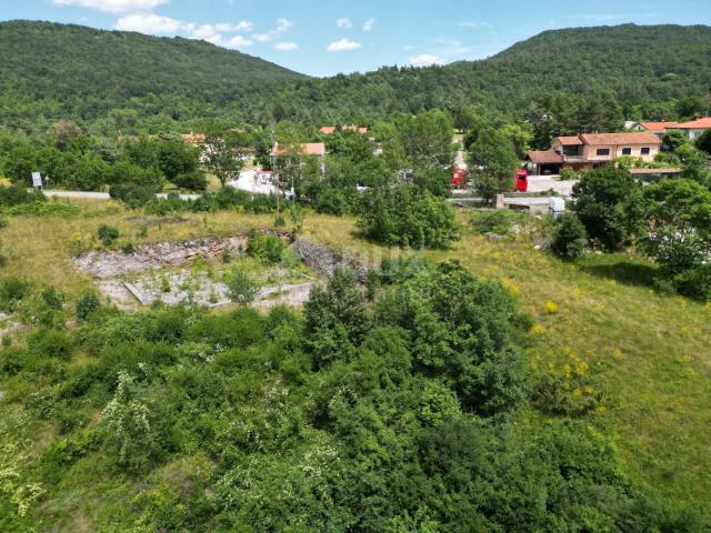 MATULJI, JURDANI, RUPA - Baugrundstück 9000m2 mit GEBÄUDE. GENEHMIGUNG für ein Hallen- und Gewerbewo