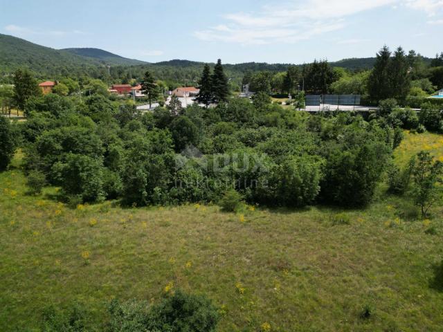 MATULJI, JURDANI, RUPA - Baugrundstück 9000m2 mit GEBÄUDE. GENEHMIGUNG für ein Hallen- und Gewerbewo