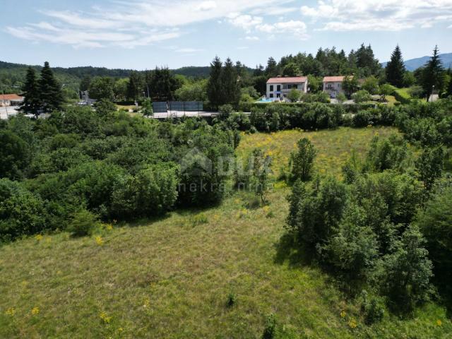 MATULJI, JURDANI, RUPA - Baugrundstück 9000m2 mit GEBÄUDE. GENEHMIGUNG für ein Hallen- und Gewerbewo