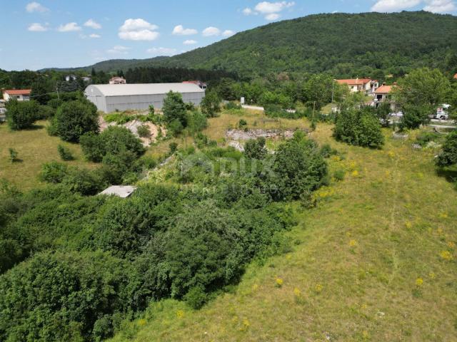 MATULJI, JURDANI, RUPA - Baugrundstück 9000m2 mit GEBÄUDE. GENEHMIGUNG für ein Hallen- und Gewerbewo