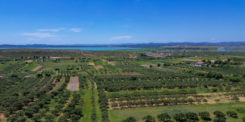 VRANA, PAKOŠTANE - PRILIKA! Jedinstvena kamena kuća sa spektakularnim pogledom