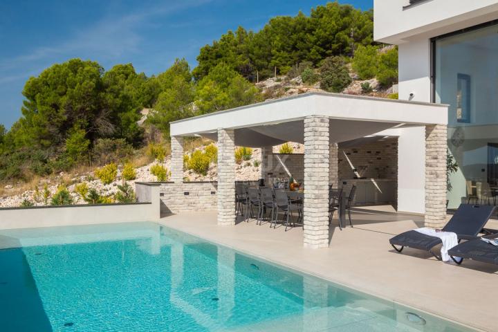 DALMATIA, ŠIBENIK - Luxury villa with swimming pool, soccer field and sauna