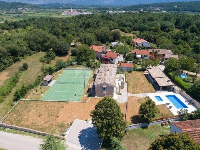 ISTRA, KRŠAN - Rustikalna vila na prekrasnom imanju