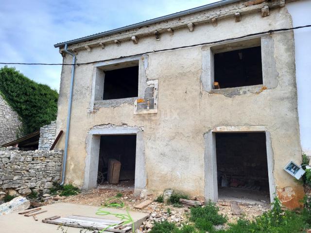 ISTRIA, MARČANA - Stone house for adaptation