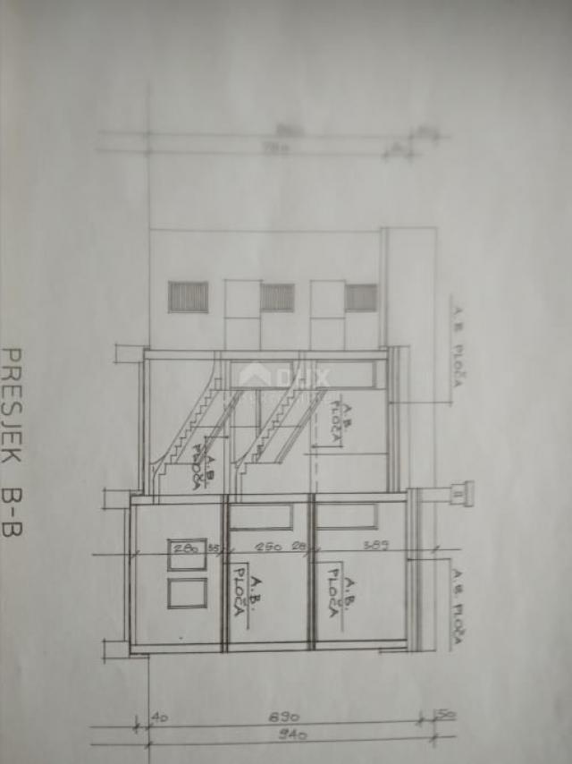 KRK, MALINSKA - Apartmenthaus in der Renovierungsphase, 5 separate Einheiten!