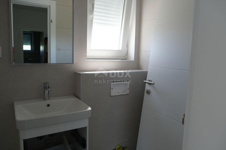 ZADAR, PRIVLAKA - Elegantni penthouse s pogledom na more u Sabunikama!