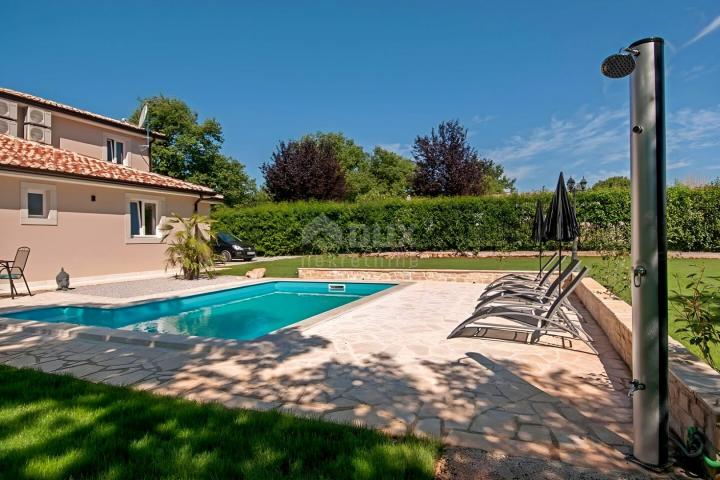 ISTRIEN, TINJAN - Haus mit Swimmingpool am Rande des Dorfes