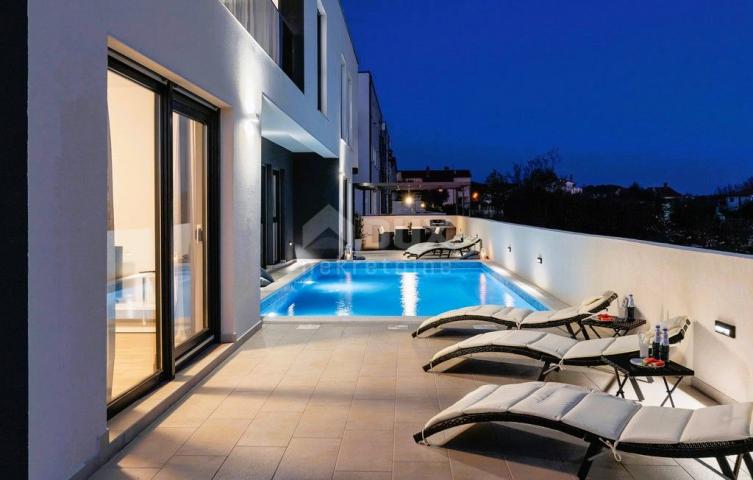 ISTRIA, PULA - Exclusive villa near the city!