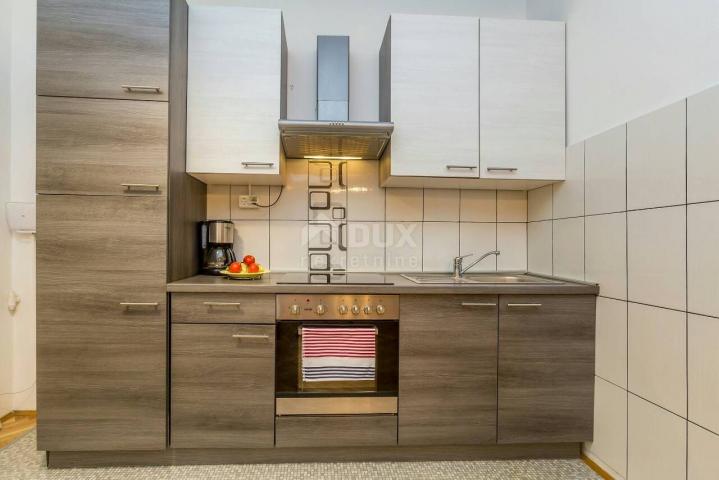 RIJEKA, CENTAR - apartman 2S+DB, 1. kat, balkon, KORZO