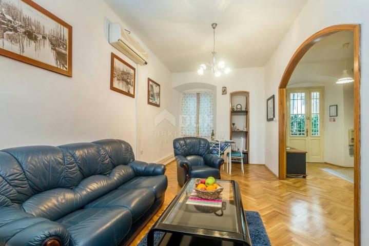 RIJEKA, CENTAR - apartman 2S+DB, 1. kat, balkon, KORZO