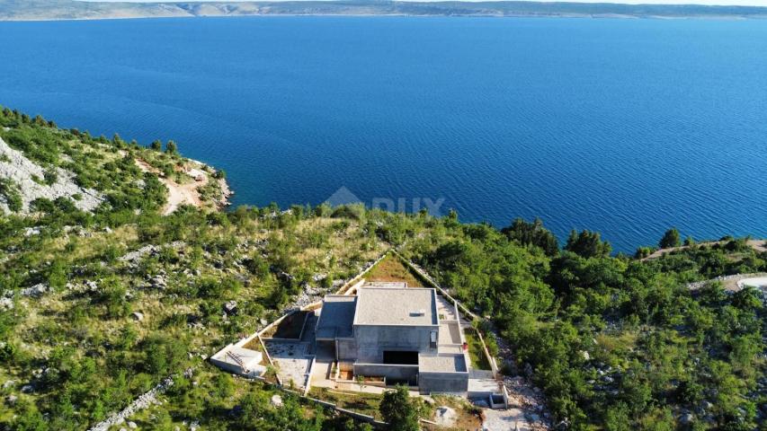 ZADAR, STARIGRAD  - Roh bau vila pokraj mora