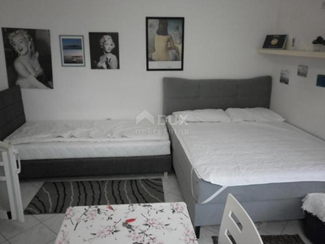 CRIKVENICA, DRAMALJ - apartman s pogledom na more