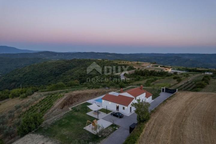 ISTRIA, BUZET - A beautiful villa with an enchanting view