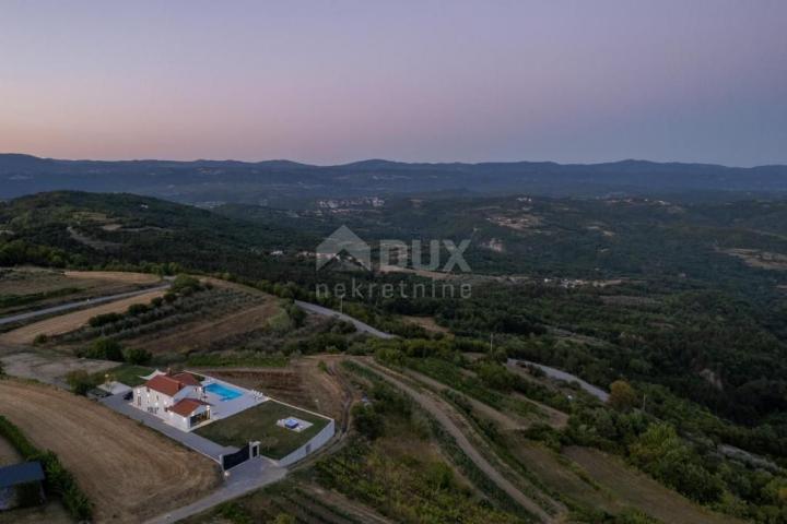 ISTRIA, BUZET - A beautiful villa with an enchanting view