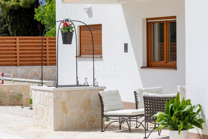 DALMATIA, KAŠTELA Luxury villa with sea view