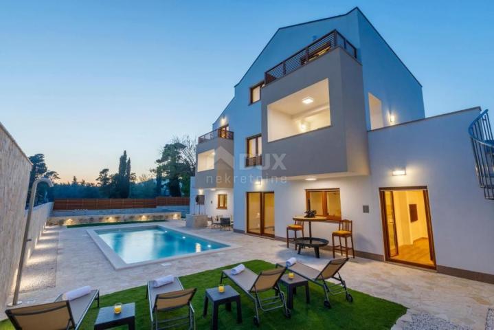 DALMATIA, KAŠTELA Luxury villa with sea view