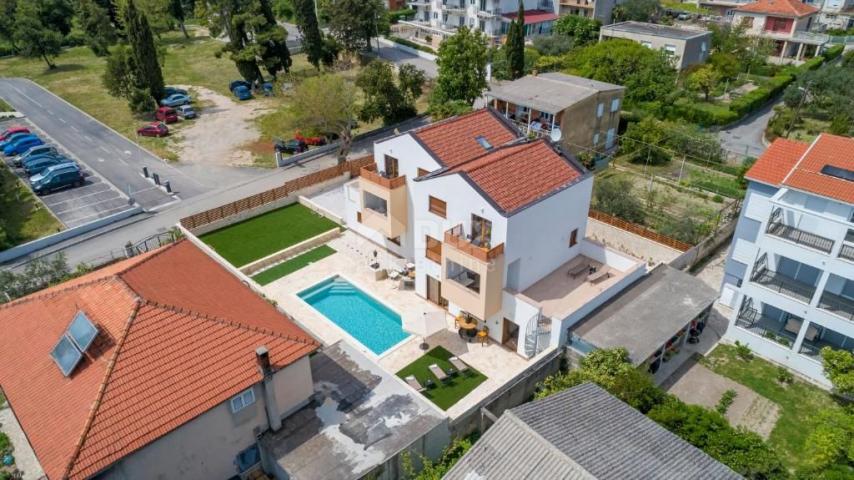 DALMATIA, KAŠTELA Luxury villa with sea view