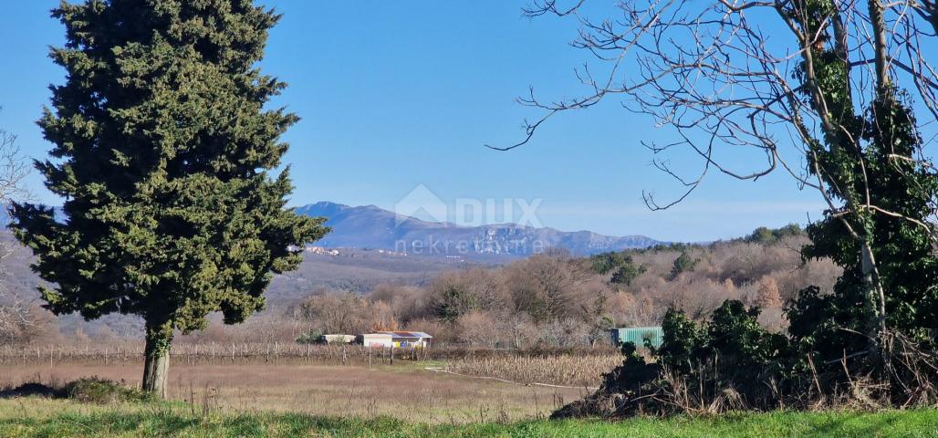 ISTRA, BARBAN - Građevinsko zemljište na mirnoj lokaciji, rub građevinske zone, pogled