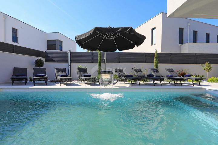 ZADAR, ZATON - Move-in and Superbly Furnished Villa with Heated Pool and Spacious Yard