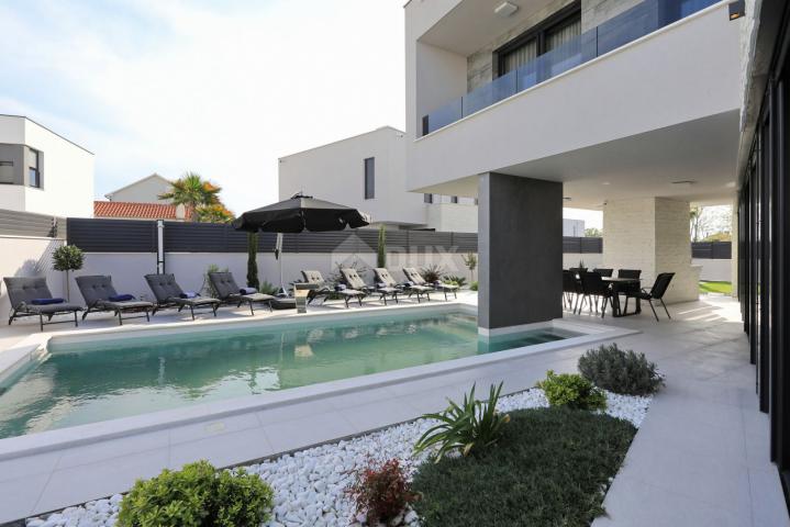 ZADAR, ZATON - Move-in and Superbly Furnished Villa with Heated Pool and Spacious Yard