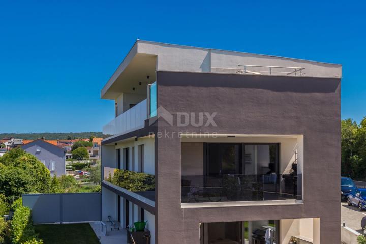 INSEL KRK, MALINSKA - Luxuriöses Penthouse mit Pool und Panoramablick auf das Meer