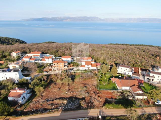 Labin, Rabac, building land in a prime location