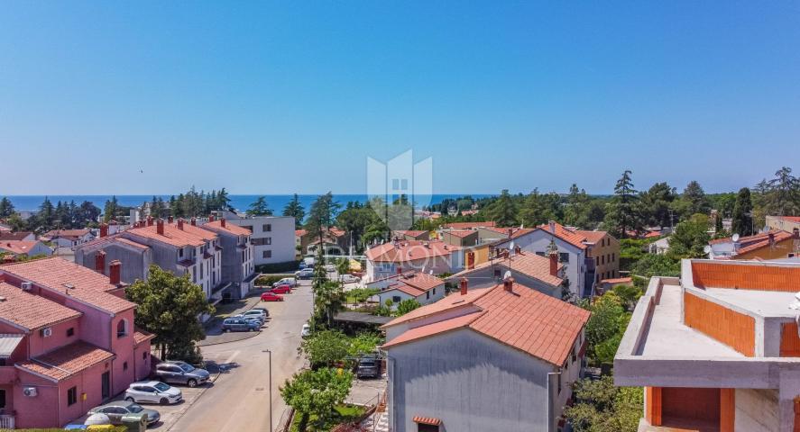 Poreč, fantastische Wohnung im Erdgeschoss 500 m vom Meer entfernt!