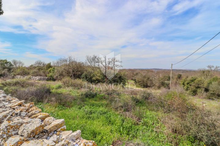 Rovinj, Umgebung, Bahnhof mit Meerblick